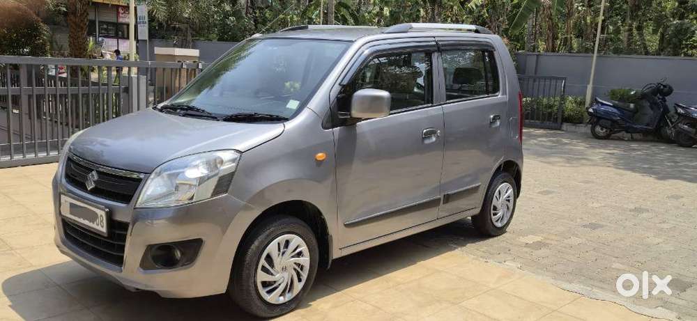 Maruti Suzuki Wagon R Vxi Amt1.2, 2016, Petrol