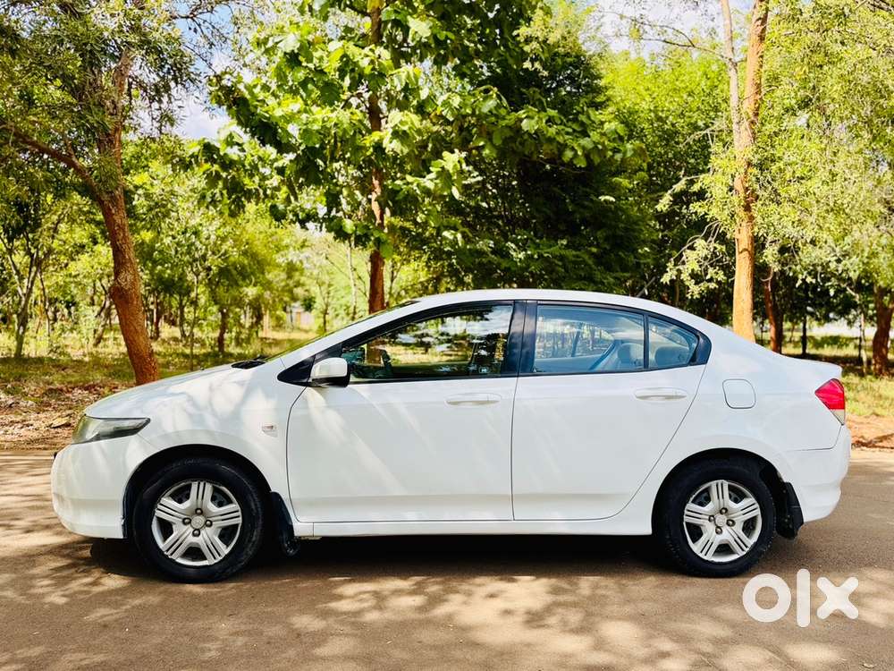 Honda City (petrol) 2011/2nd Owner Only 63k Kms Driven