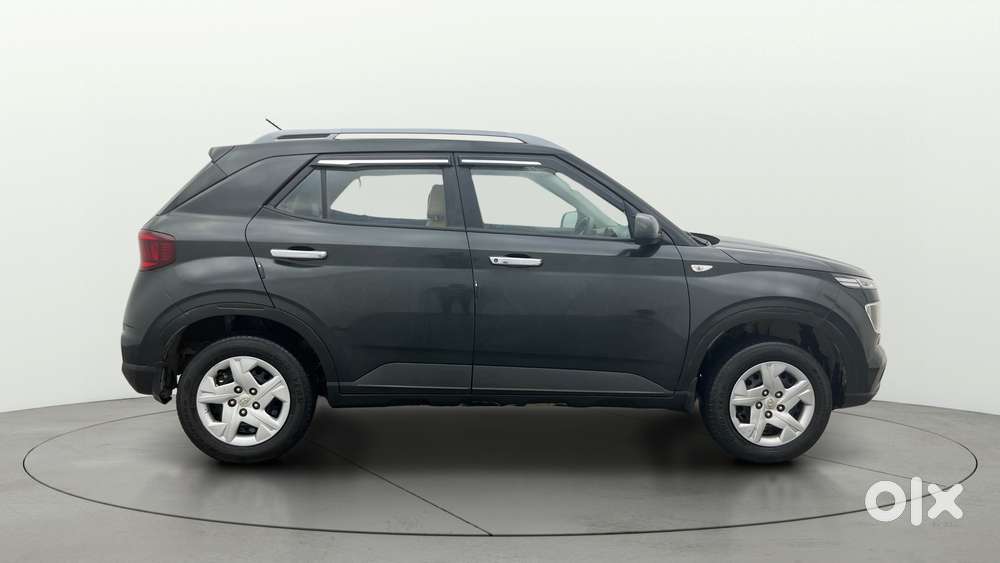Hyundai Venue S, 2021, Petrol