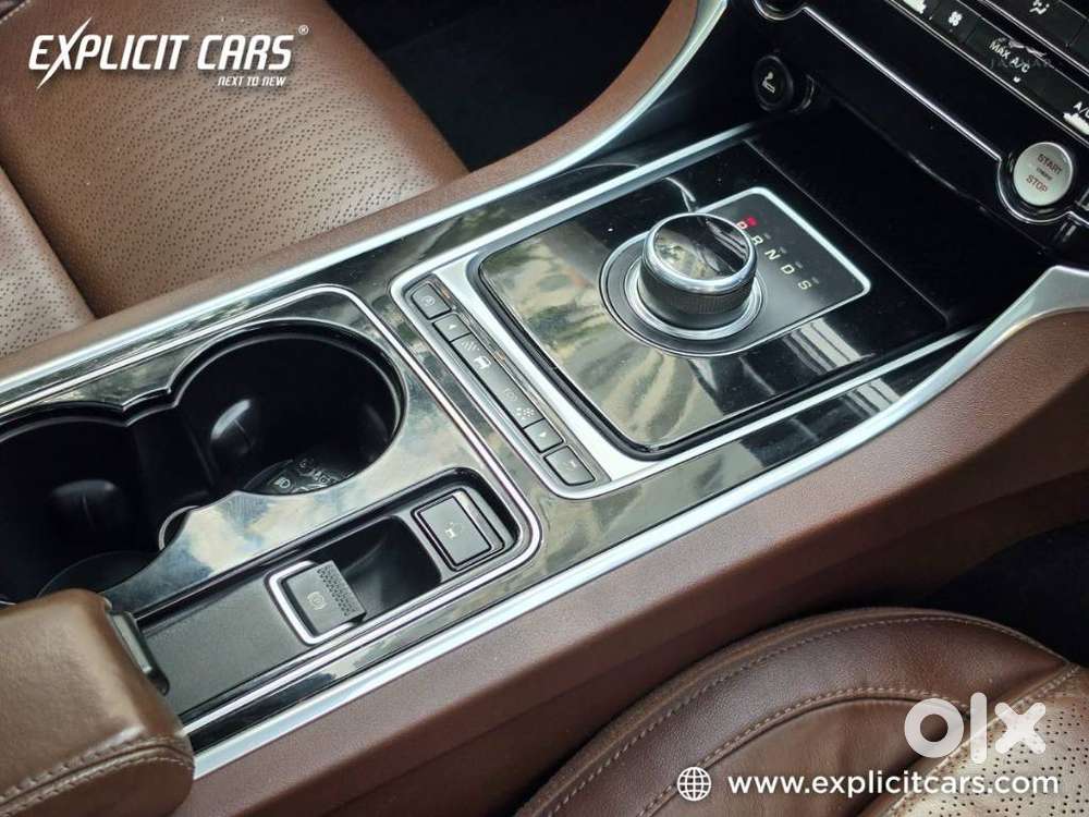 Jaguar Xe Portfolio, 2017, Petrol
