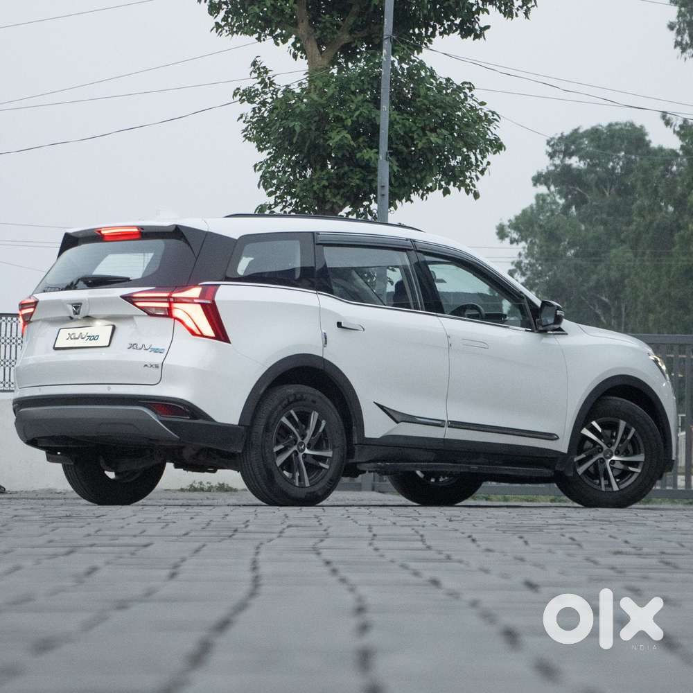 Mahindra Xuv700 2.2 Ax 5 Diesel At Str, 2022, Diesel