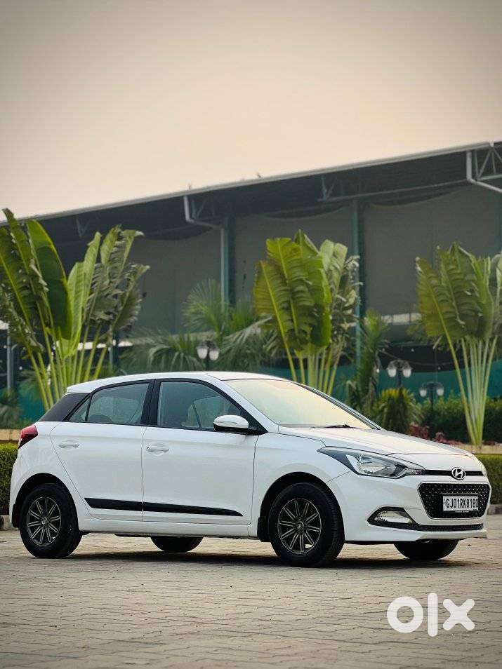 Hyundai Elite I20 Sportz (o) 1.2, 2015, Petrol