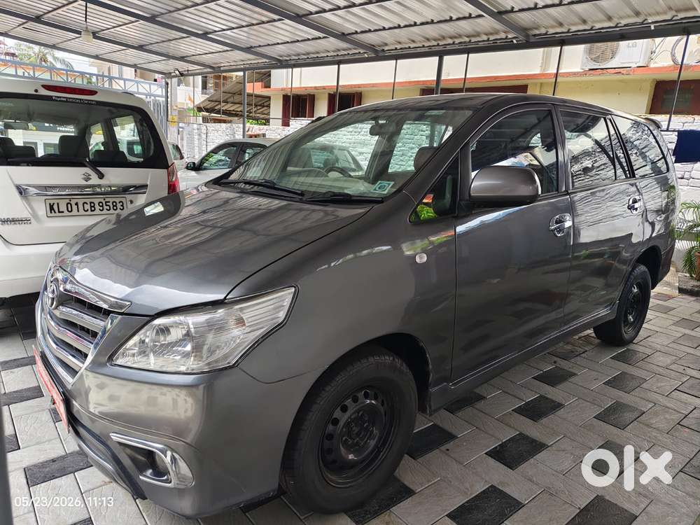 Toyota Innova 2.5 G (diesel) 8 Seater, 2013, Diesel