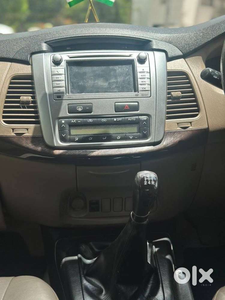 Toyota Innova 2.5 Z Diesel 7 Seater, 2015, Diesel