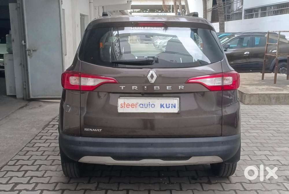 Renault Triber Rxz, 2023, Petrol