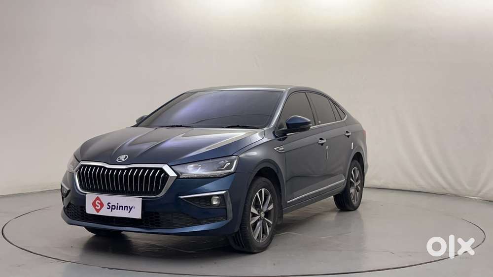 Skoda Slavia Style 1.0l Tsi Mt, 2023, Petrol