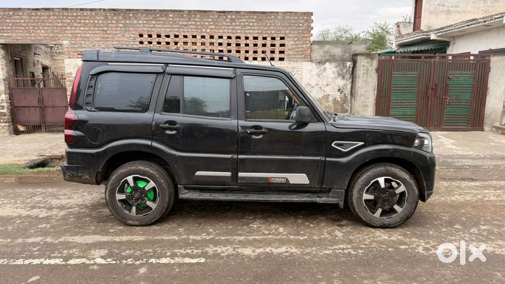 Mahindra Scorpio 2023 Diesel Manual Classic