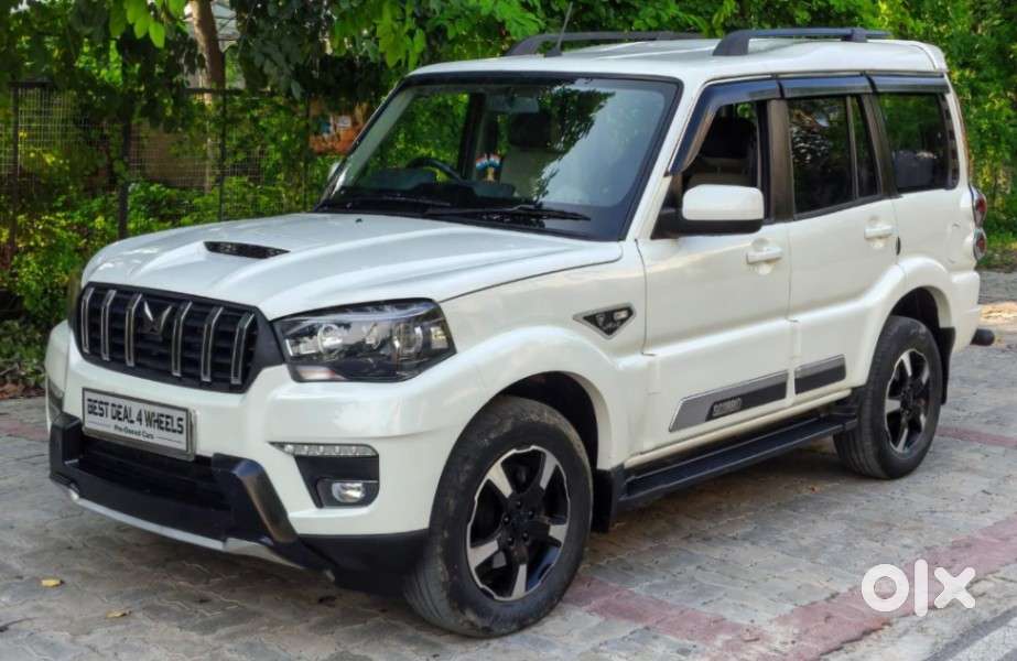 Mahindra Scorpio Classic 2.2 S 11 Mt 7 Str, 2023, Diesel
