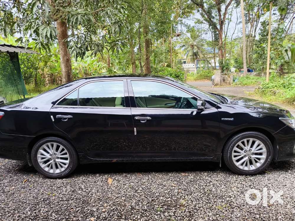 Toyota Camry Hybrid 2016 In Immaculate Condition