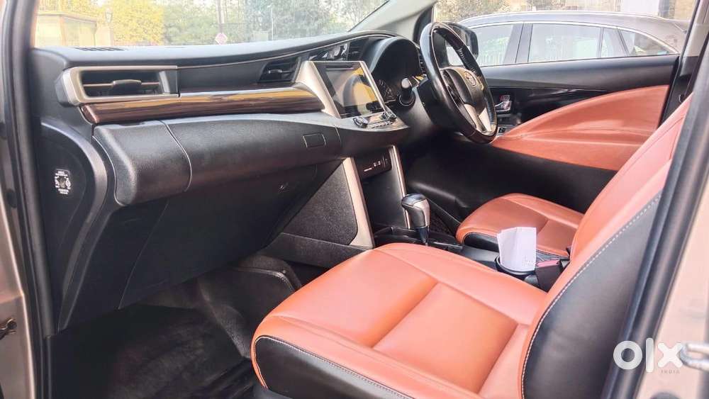 Toyota Innova Crysta 2.8z Automatic, 2017, Petrol