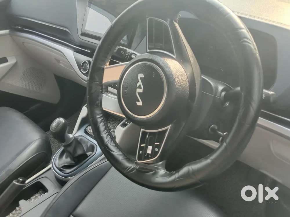 Kia Carens Luxury 7 Str 2024 Car