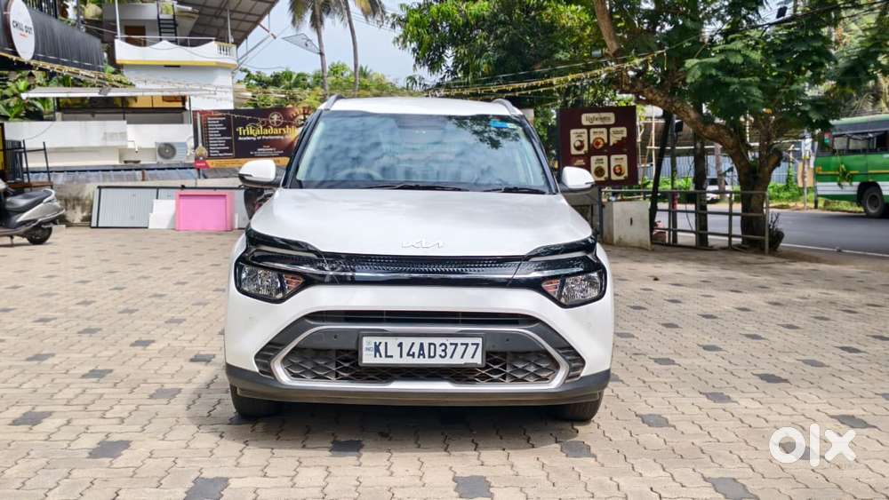 Kia Carens 1.5 Prestige Plus 7 Str Imt, 2023, Petrol