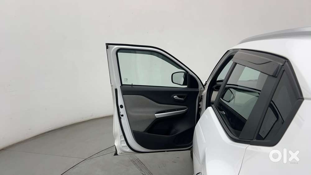 Nissan Magnite Xv Turbo, 2024, Petrol
