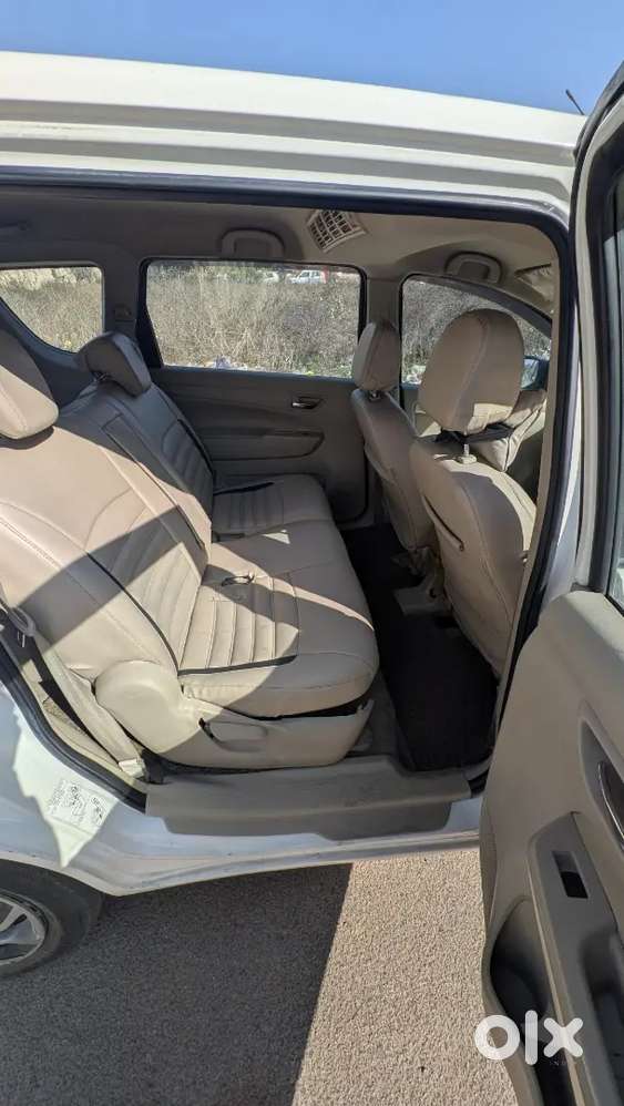 Maruti Suzuki Ertiga 2015 Petrol 96000 Km Driven-excellent Condition