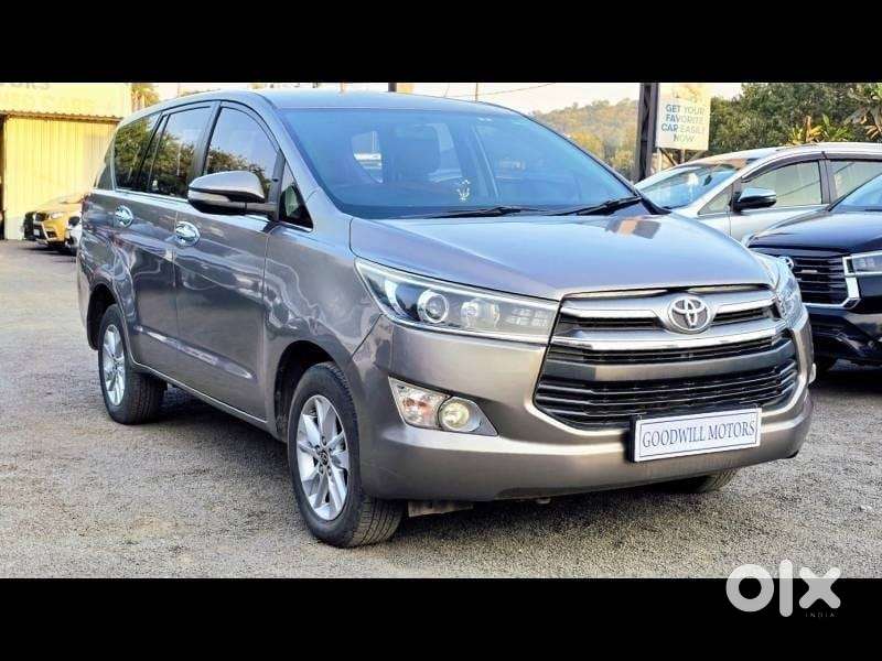 Toyota Innova Crysta 2.4 V 8 Str, 2016, Diesel