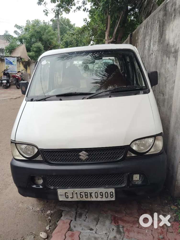 Maruti Suzuki Eeco 7 Seater S White 2015  Petrol + Cng