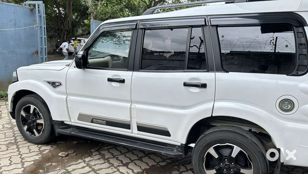 Mahindra Scorpio Classic 2.2 S 11 Mt 7 Str, 2024, Diesel
