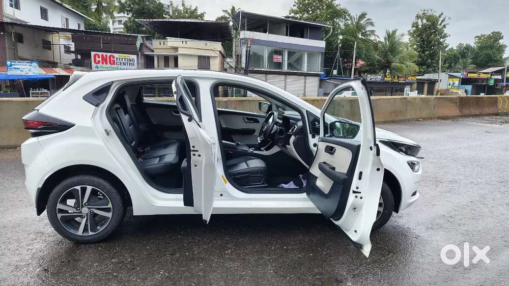 Tata Altroz 2023 Petrol Automatic