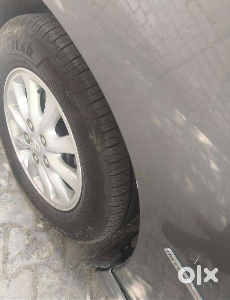 Toyota Innova 2.5 V – Brand New Condition  2016 Model  Single Owner