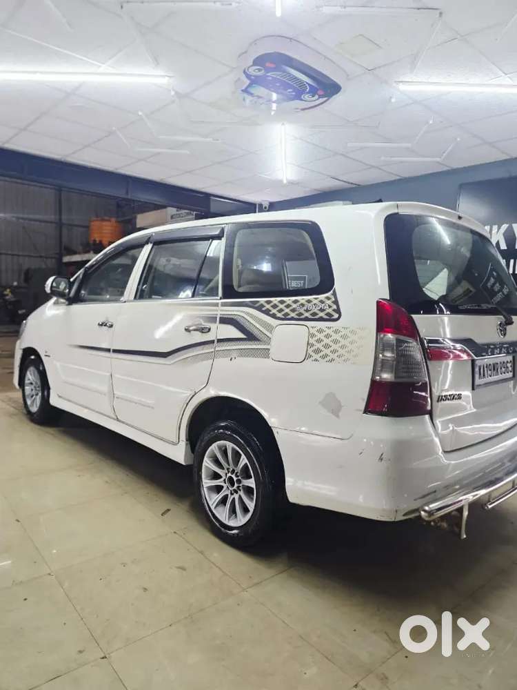 Innova 2.5 G Diesel 8 Seater For Sale Immediate Sale