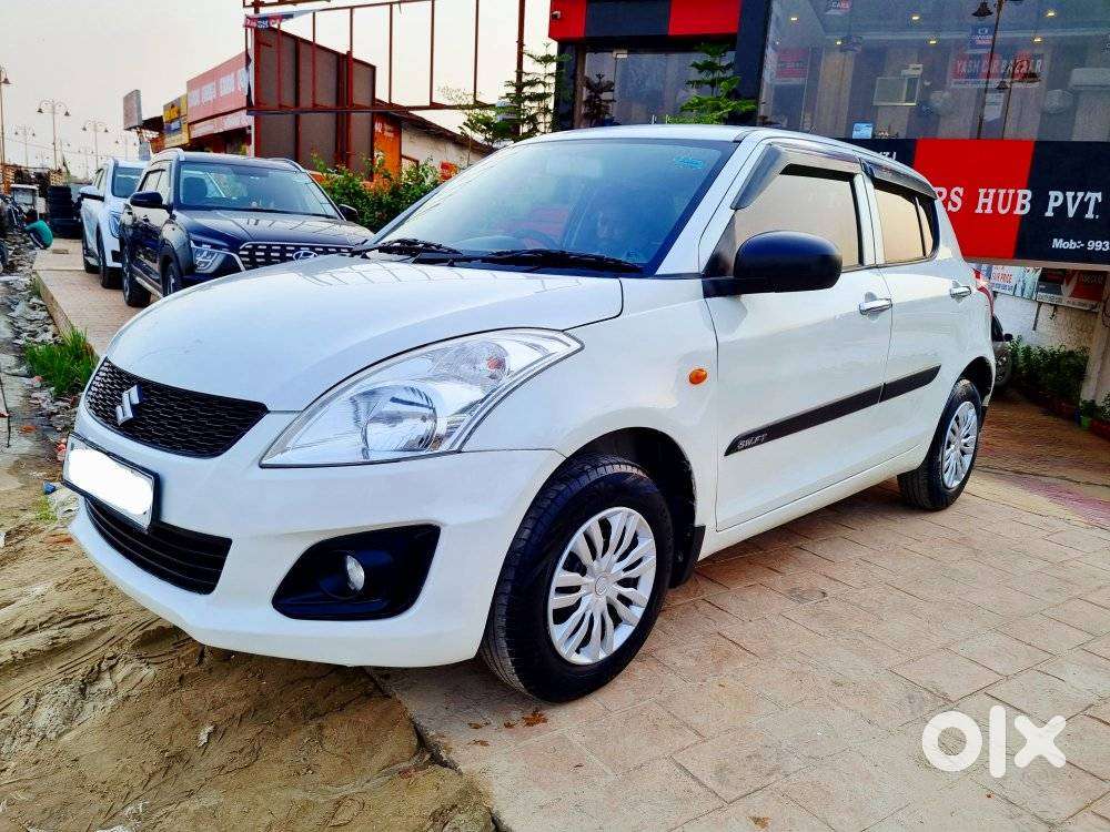 Maruti Suzuki Swift Lxi, 2015, Petrol