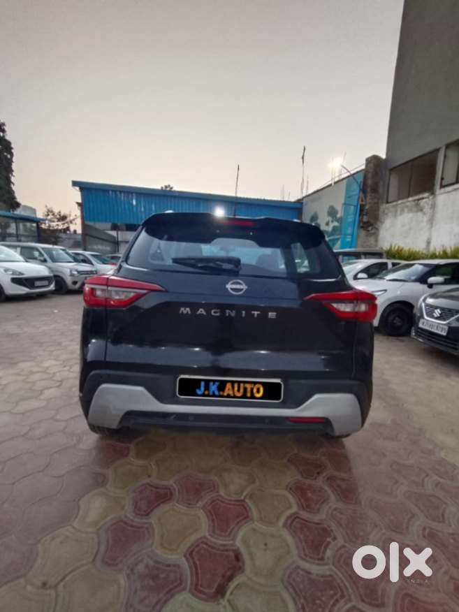 Nissan Magnite 1.0 Xv, 2022, Petrol