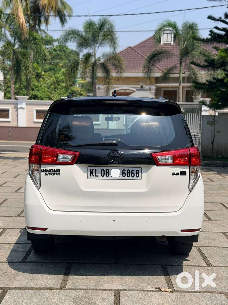 Toyota Innova Crysta 2.8 Gx At 7 Str, 2016, Diesel