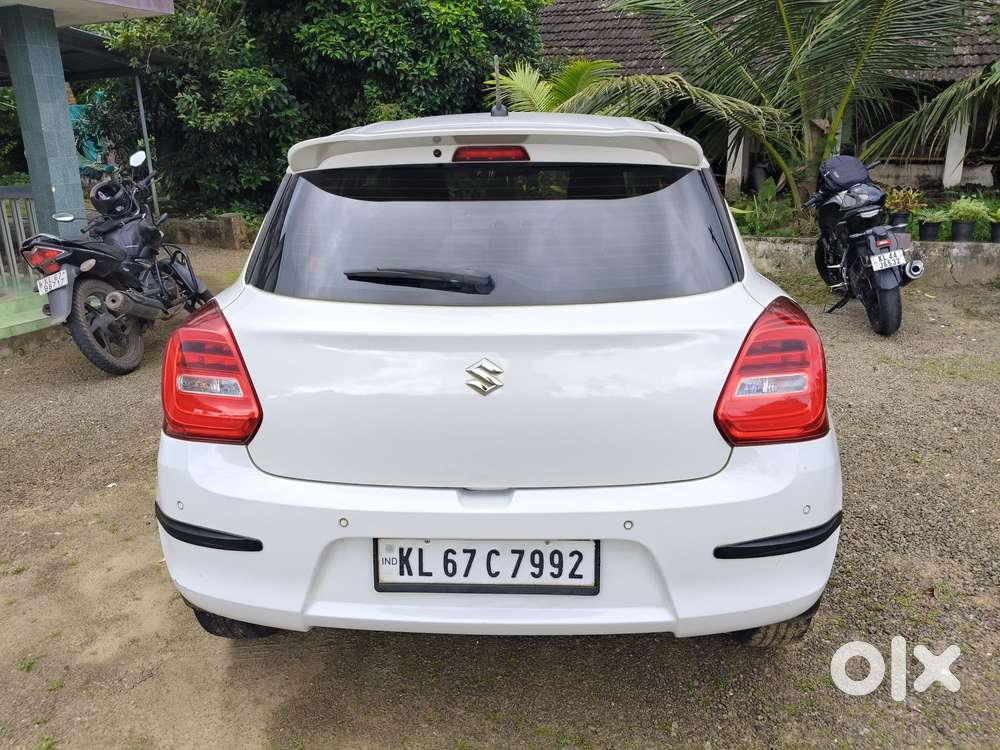 Maruti Suzuki Swift Zxi, 2022, Petrol