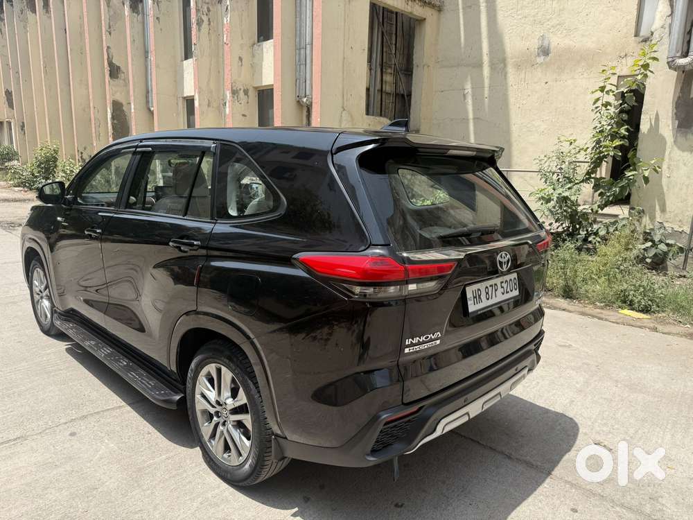 Toyota Innova Hycross 2.0 Vx (o) Hybrid 8 Str, 2024, Cng & Hybrids