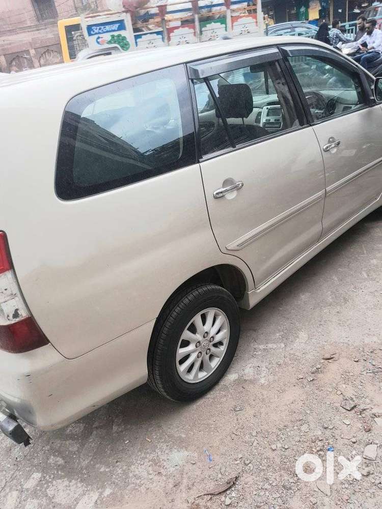 Toyota Innova 2.5 V 7 Str, 2012, Diesel