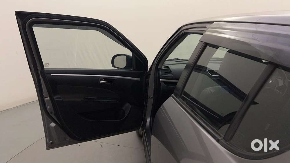 Maruti Suzuki Swift Vvt Vxi, 2017, Petrol