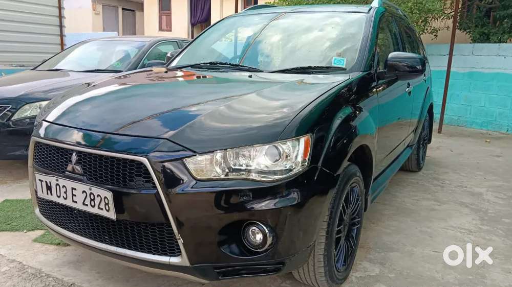 Mitsubishi Outlander 2011 Petrol Well Maintained