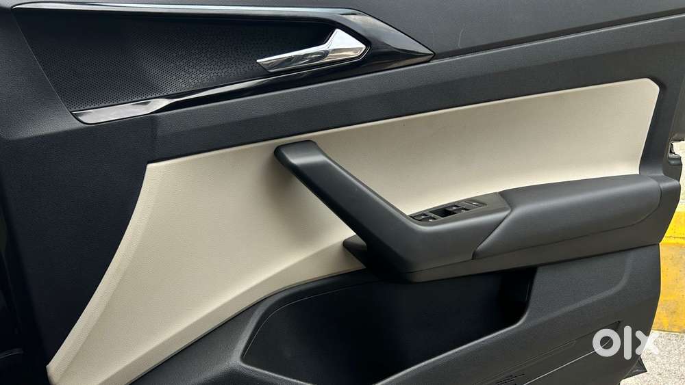 Skoda Slavia Style 1.0l Tsi At, 2023, Petrol