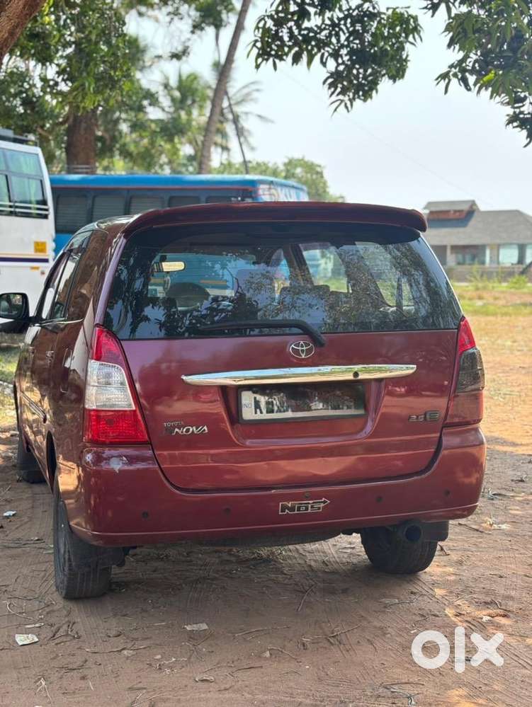 Toyota Innova 2006