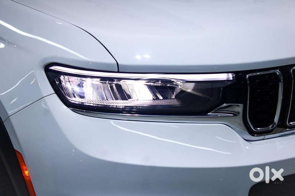 Jeep Grand Cherokee Limited (o) 4x4 At, 2022, Petrol