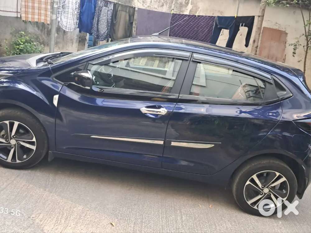 Tata Altroz 2023 Opera Blue Automatic Petrol 36000 Km Driven