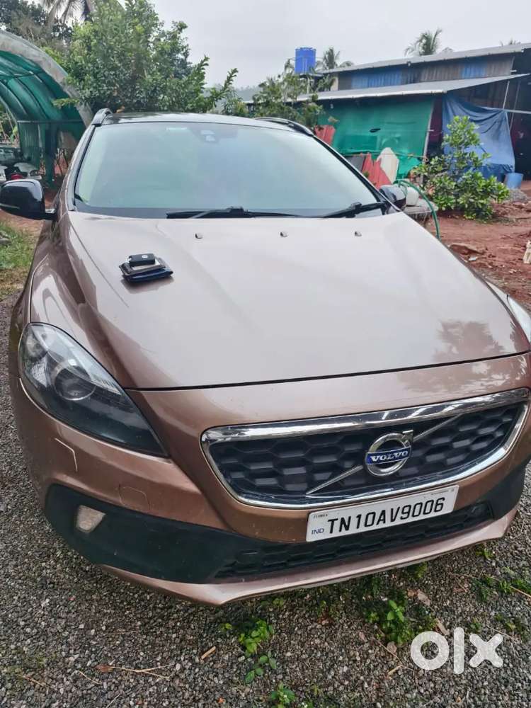 Volvo V40 2015 Diesel 78000 Km Driven