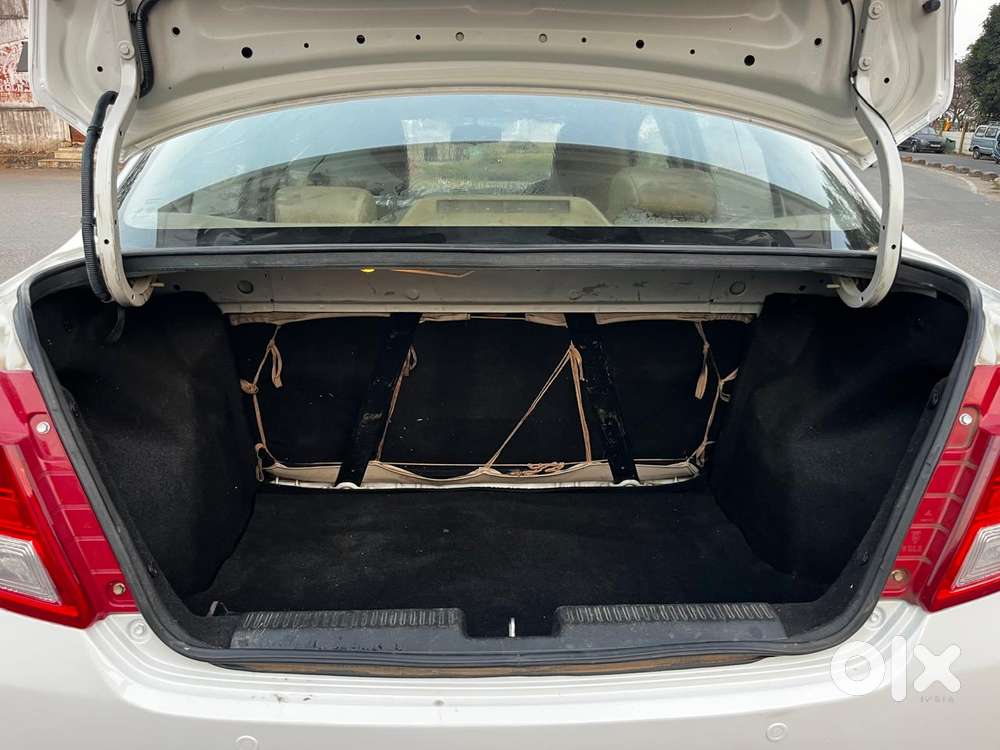 Maruti Suzuki Dzire 1.2 Vxi, 2020, Petrol