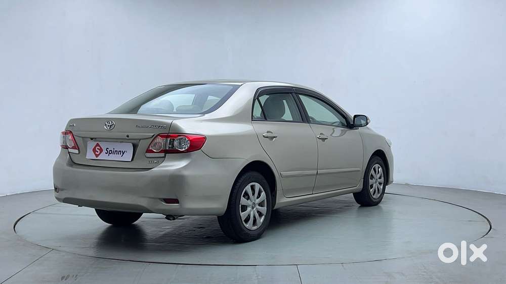 Toyota Corolla Altis 1.8 J, 2013, Petrol
