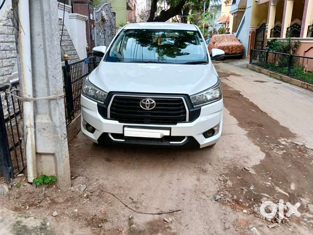 Toyota Innova Crysta 2023