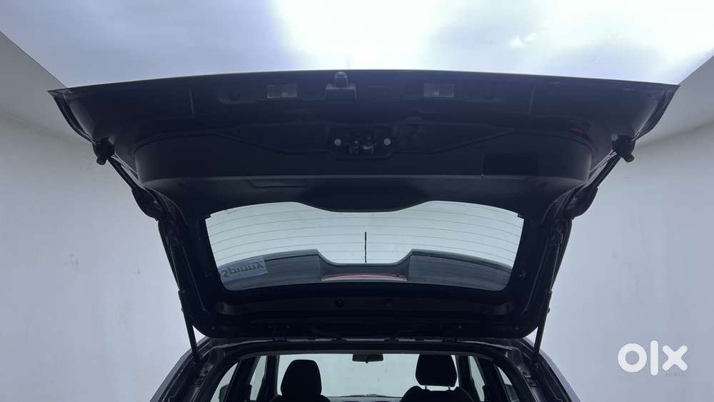 Nissan Magnite 1.0 Xv Premium Turbo Cvt, 2021, Petrol