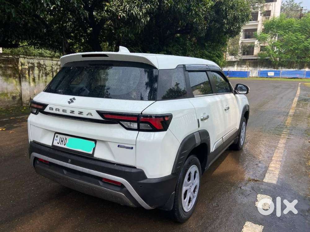 Maruti Suzuki Brezza 1.5 Lxi Smart Hybrid, 2022, Petrol