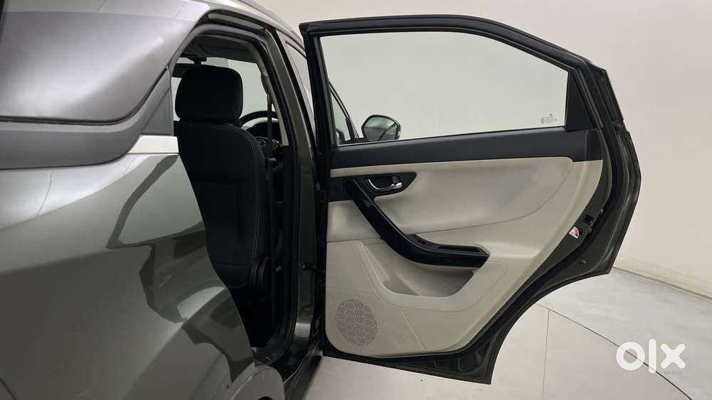 Tata Nexon 1.2 Revotron Xz Plus, 2023, Petrol