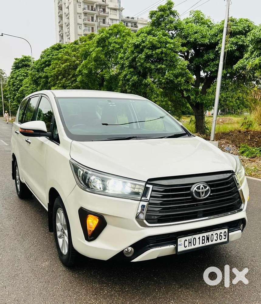 Toyota Innova Crysta 2017 Diesel Well Maintained