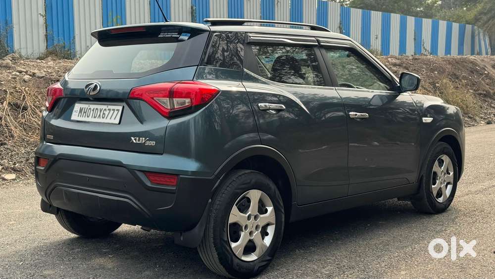Mahindra Xuv300 1.2 W6 Amt Petrol, 2021, Petrol