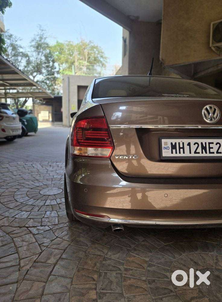 Volkswagen Vento 1.2 Tsi Highline Plus At, 2016, Petrol