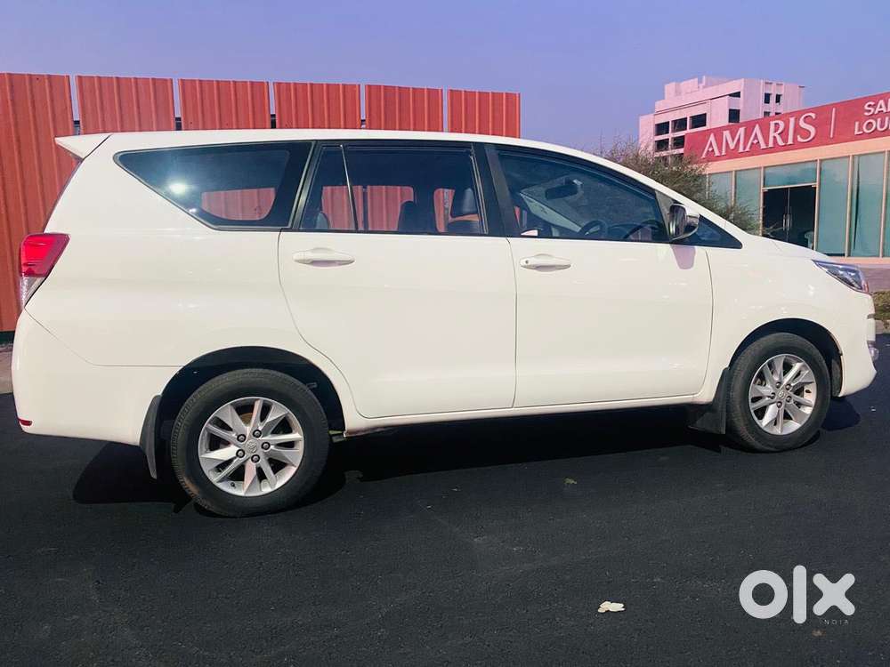 Toyota Innova Crysta 2.4 G Mt 7 Str, 2023, Diesel