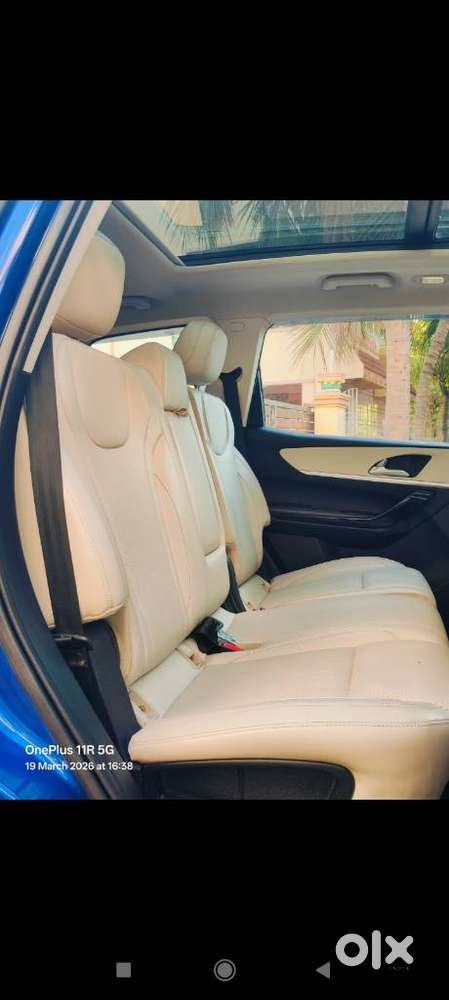 Mahindra Xuv700 Ax7 Awd, 2022, Diesel