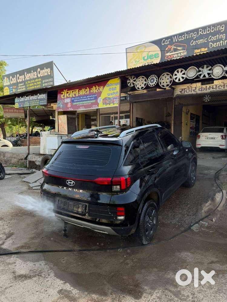 Hyundai Venue S Petrol 2025