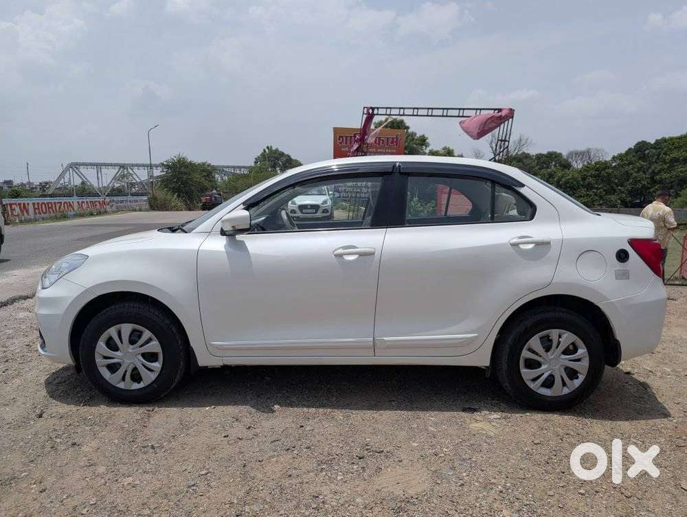 Maruti Suzuki Swift Dzire 1.3 Vxi, 2022, Cng & Hybrids
